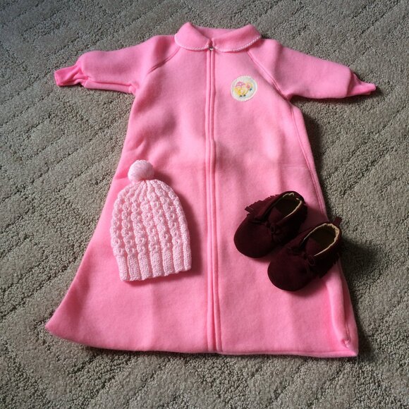 Vintage Pink Bunting Sleeper + Hat & Moccasins - Picture 1 of 13